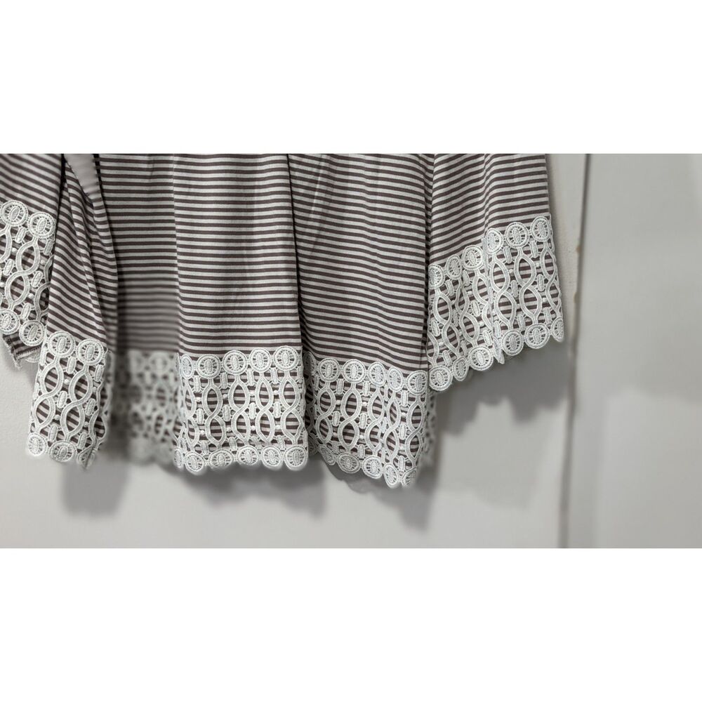 Studio JPR striped and laced peasant top sz. L - Picture 6 of 7